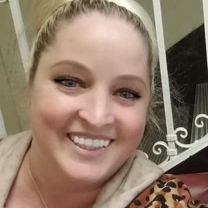 Meet your Posher, Deanna